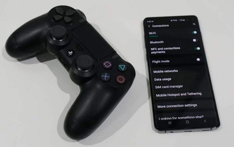 Get PS4 iPhone Clips without a USB cable